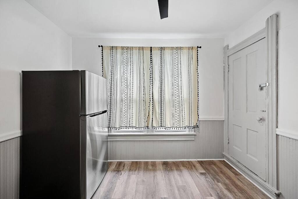 Center Of Little Italy #4 Apartment Cleveland Exterior photo